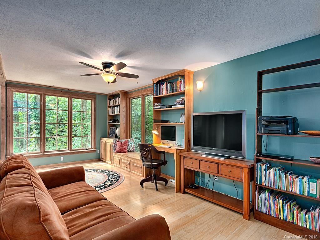 549 Little Cove Drive - Photo 10