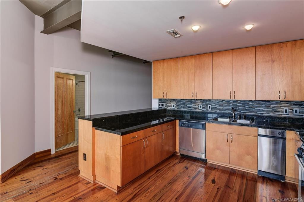 100 Coxe Avenue #304 - Photo 3