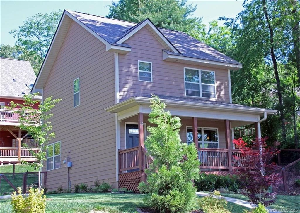 16 Woodland Drive