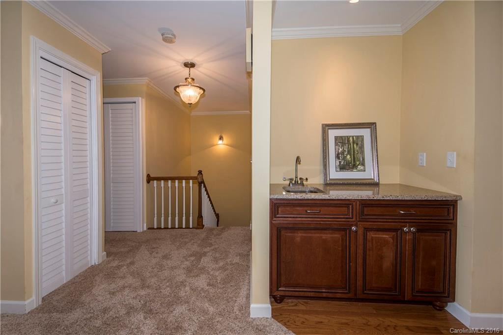 87 Willow Road #B-5 - Photo 18