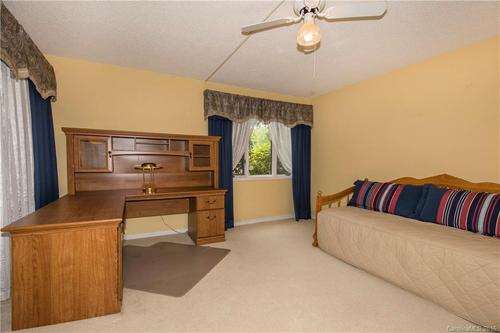 87 Willow Road #B-5 - Photo 20