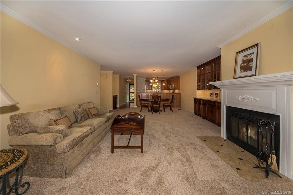 87 Willow Road #B-5 - Photo 9
