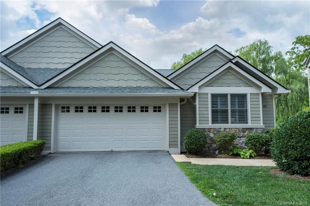 101 Augusta Circle #101