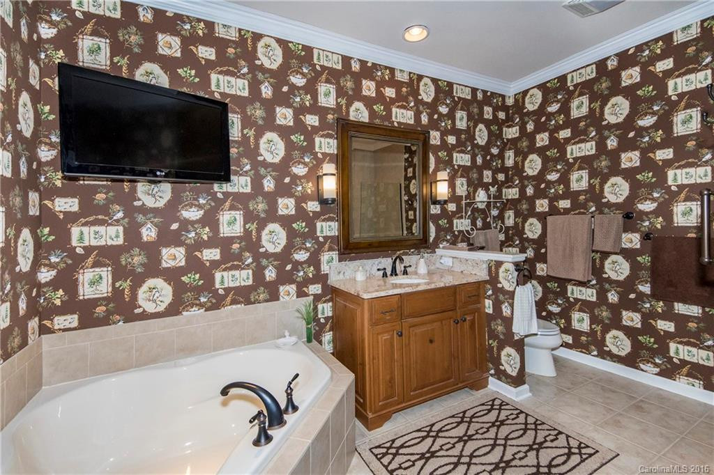 101 Augusta Circle #101 - Photo 15