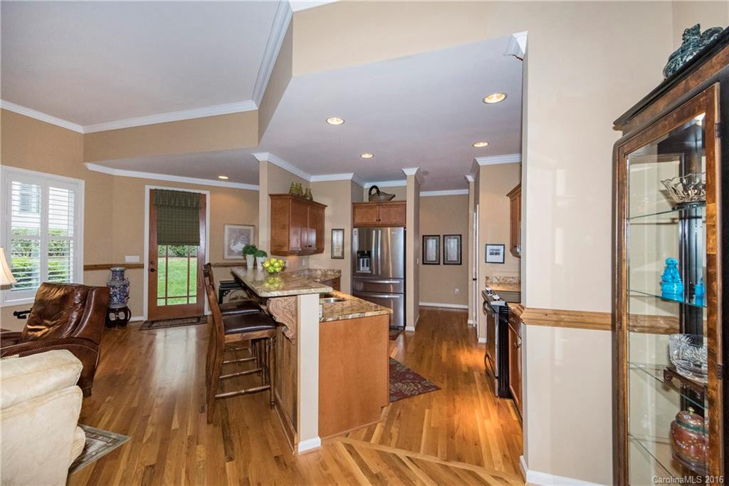 101 Augusta Circle #101 - Photo 9