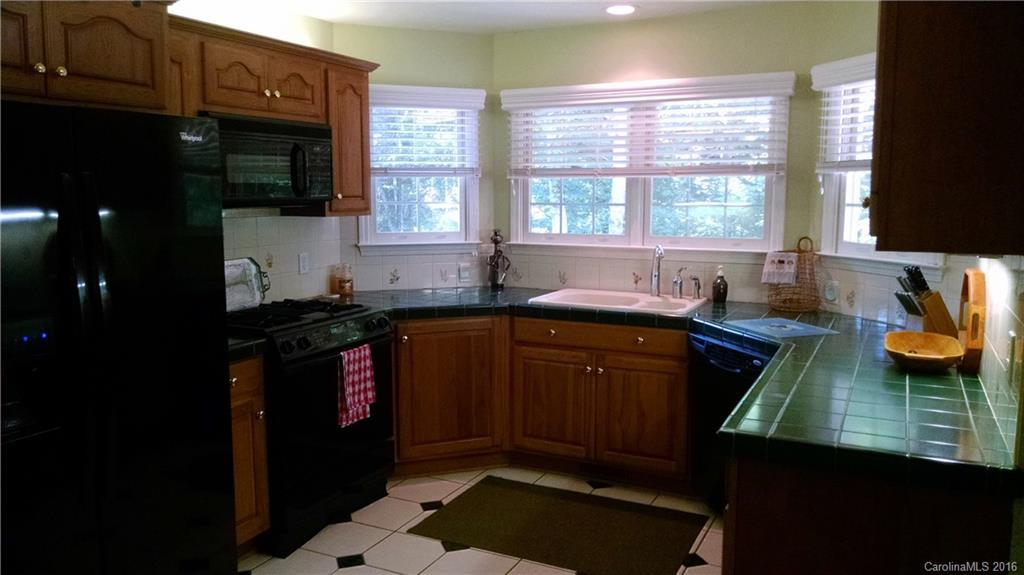 195 Falcon Ridge Drive - Photo 12