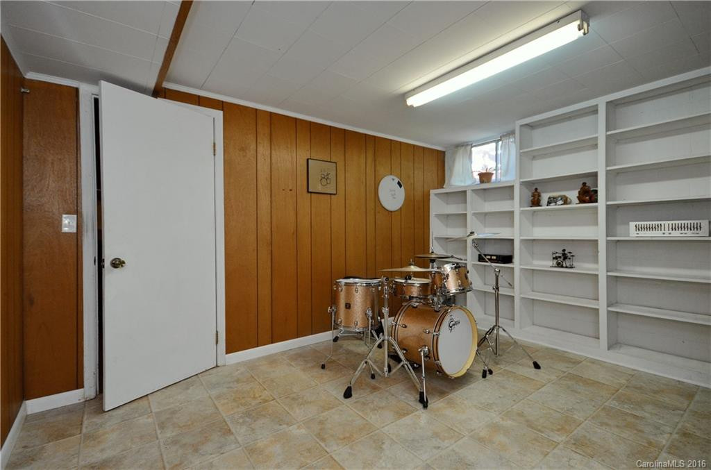 160 Leatherwood Street - Photo 16