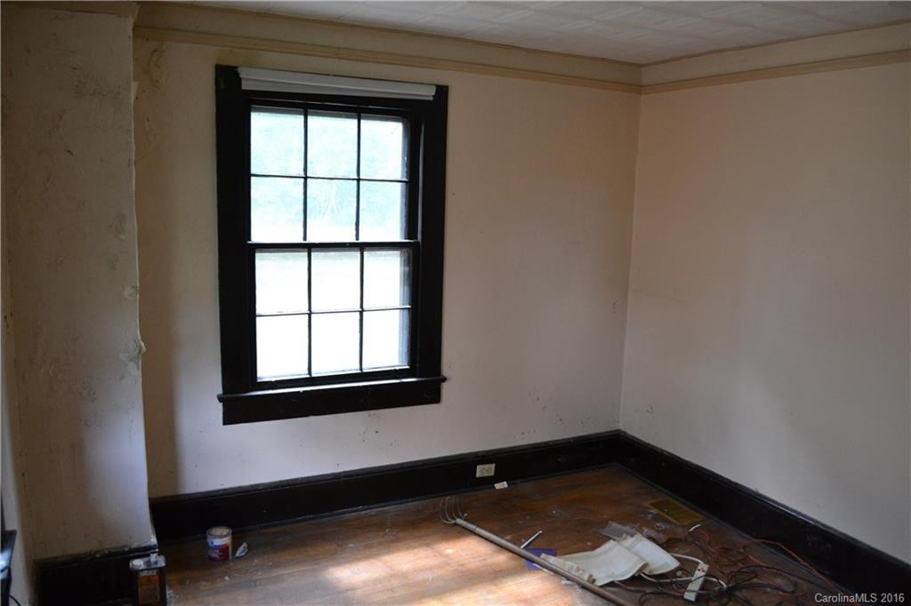 193 Grove Street - Photo 11