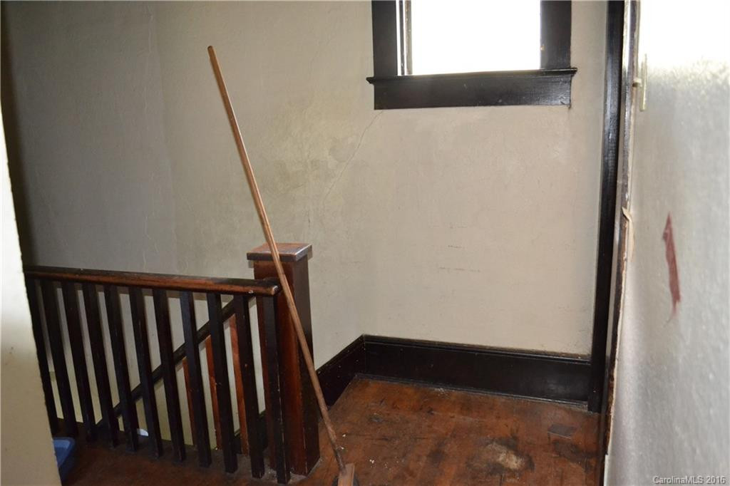 193 Grove Street - Photo 13