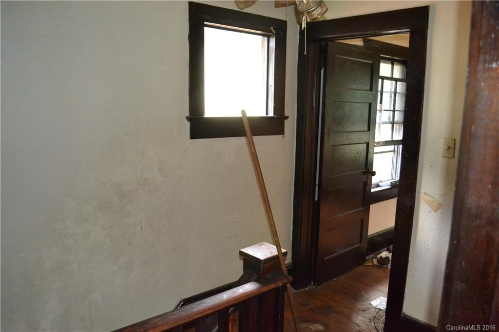 193 Grove Street - Photo 16