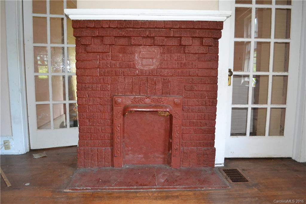 193 Grove Street - Photo 18