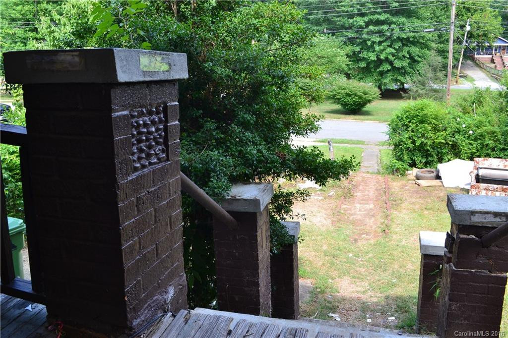 193 Grove Street - Photo 4