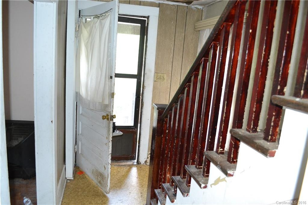 193 Grove Street - Photo 9
