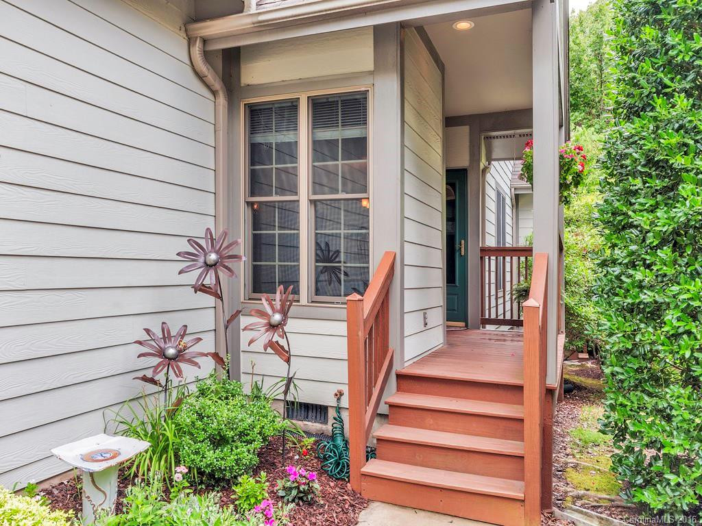 17 Little Cedar Court #- - Photo 2