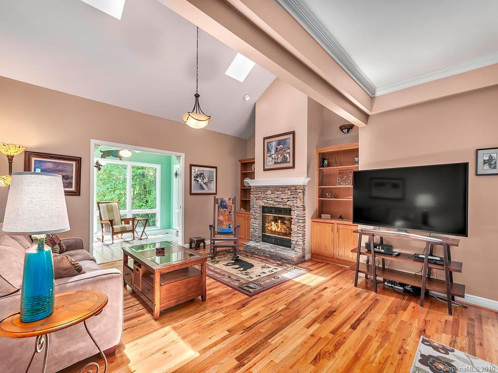 17 Little Cedar Court #- - Photo 4