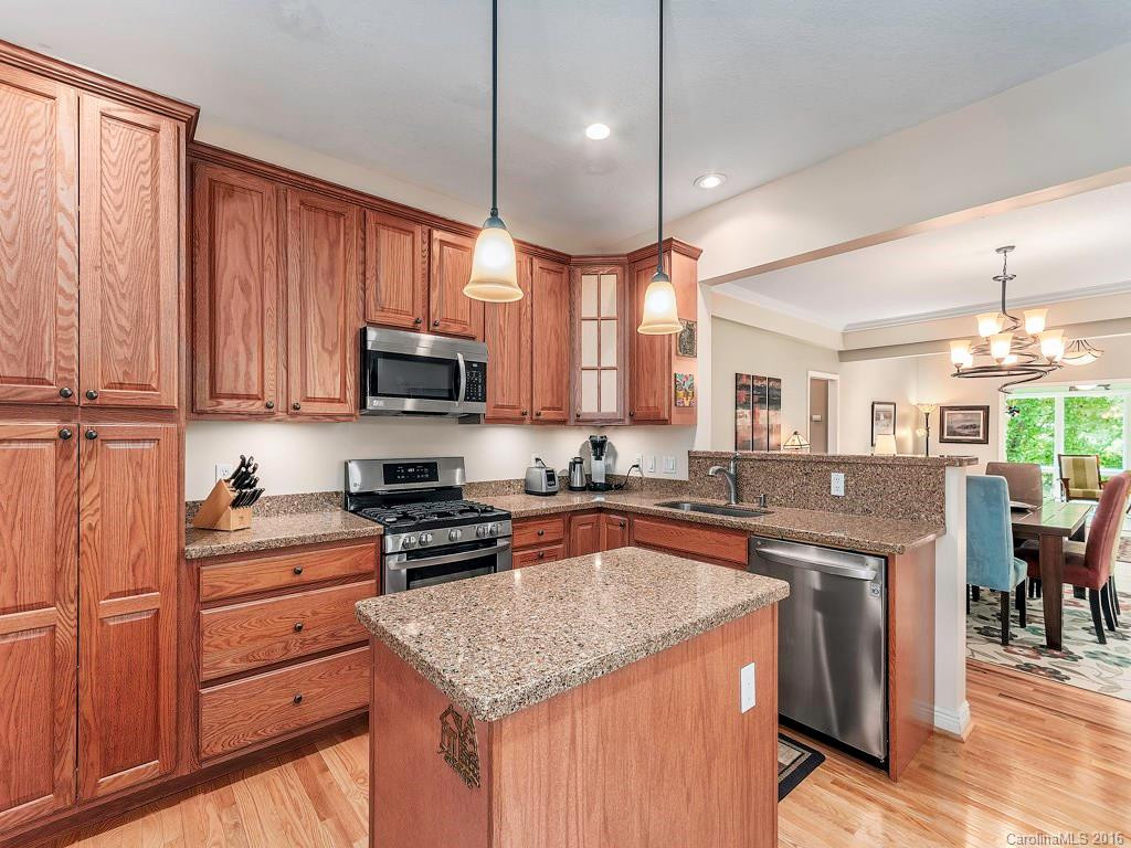 17 Little Cedar Court #- - Photo 6