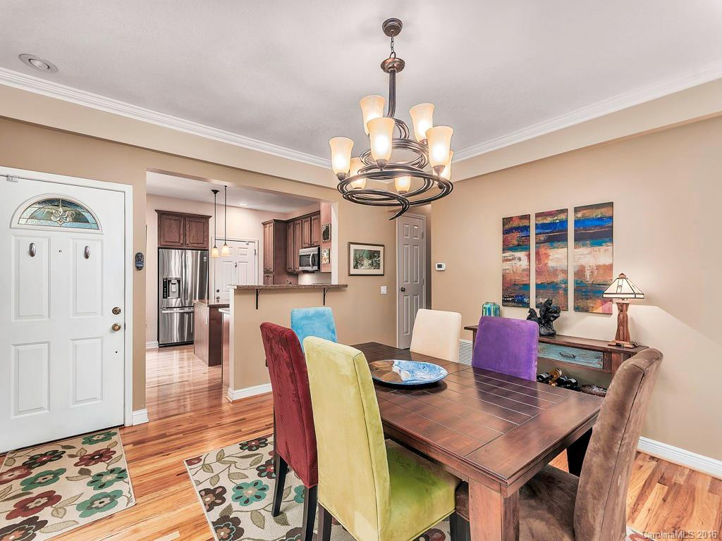 17 Little Cedar Court #- - Photo 8