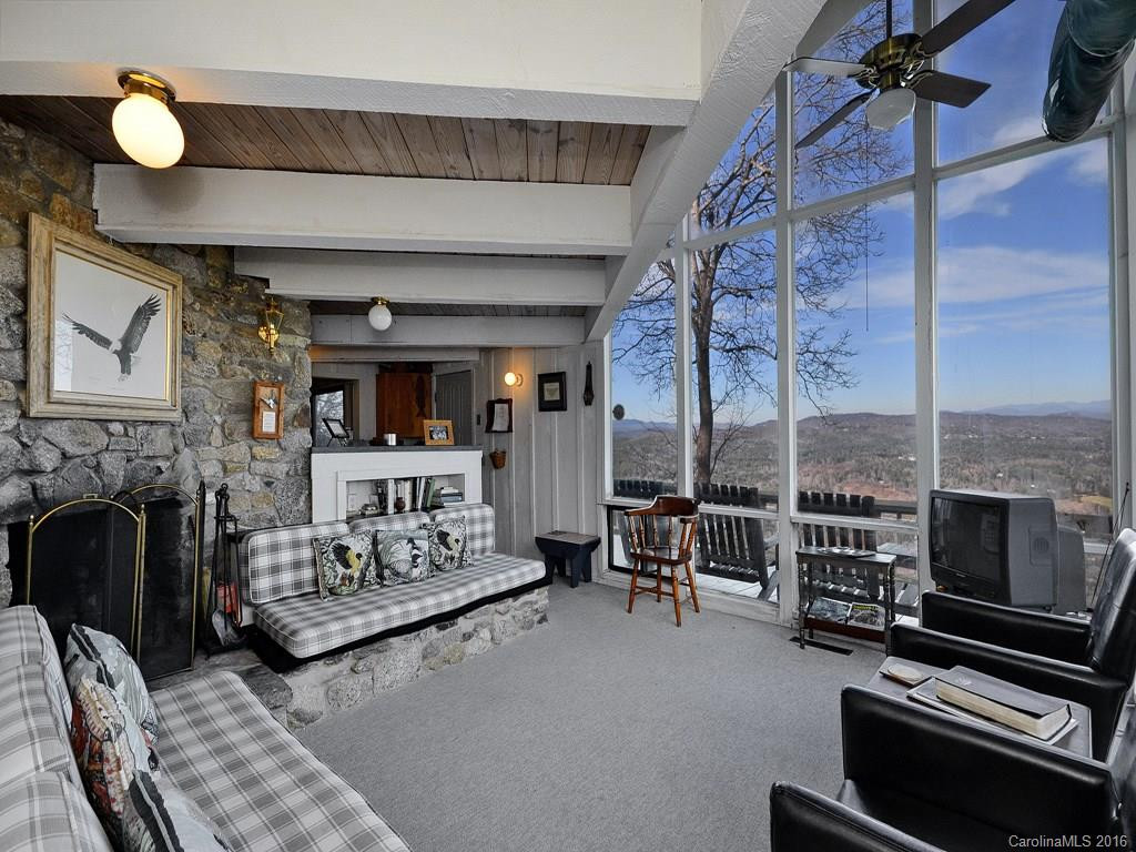 35 Finch Lane - Photo 2