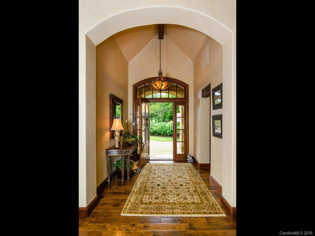574 Walnut Valley Parkway #3 - Photo 2