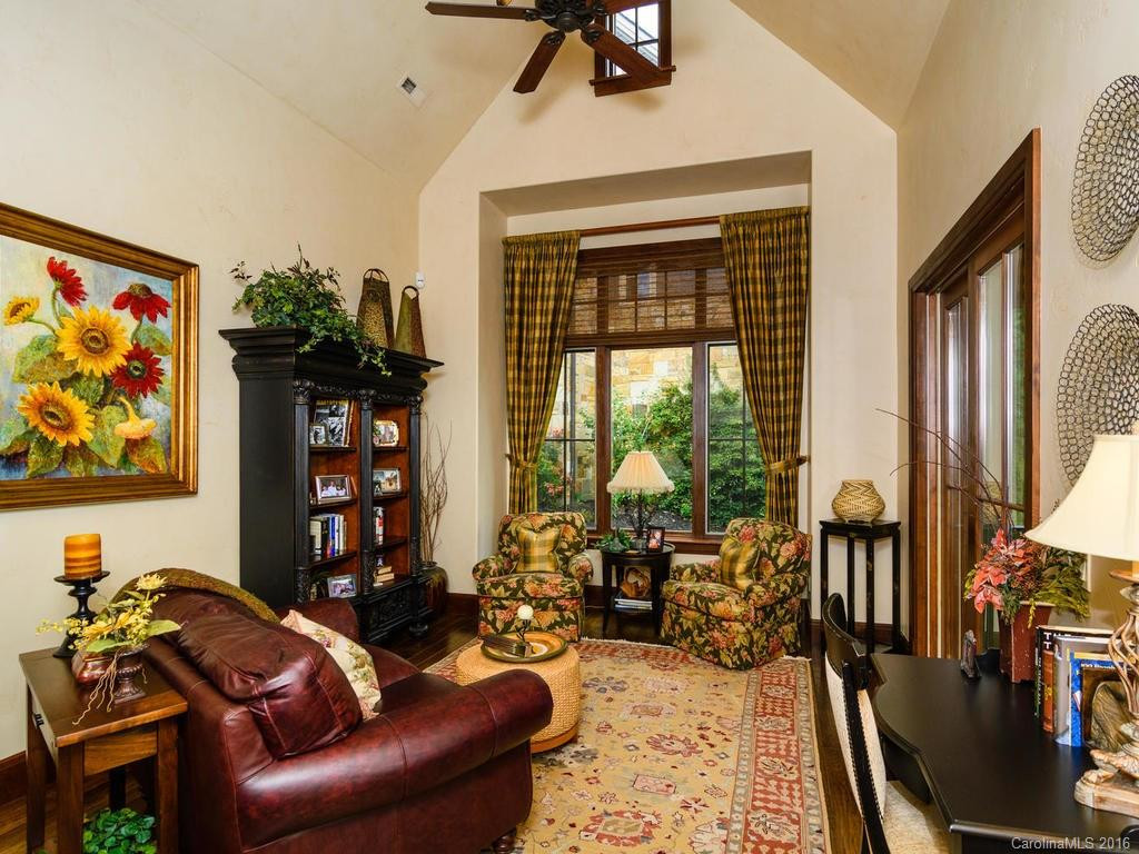 574 Walnut Valley Parkway #3 - Photo 9