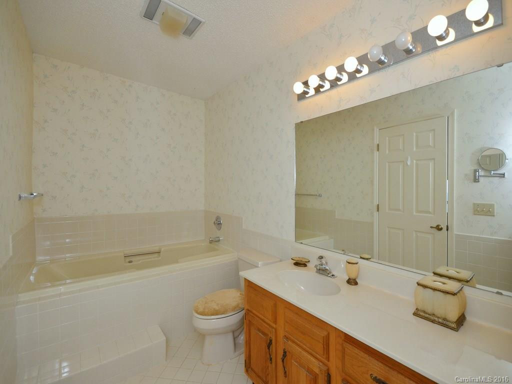 1103 Fleetwood Plaza #1103 - Photo 8