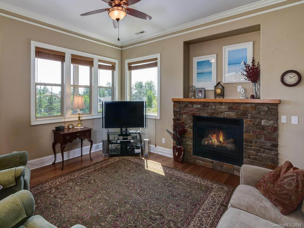 9 Gale Kelly Court #7 - Photo 6