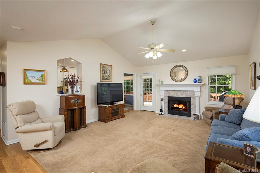 103 Arrowood Lane - Photo 3