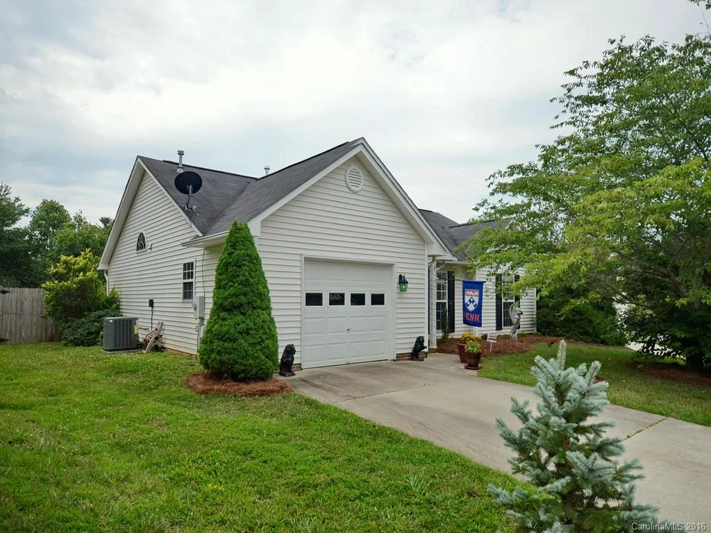 106 Hawks Nest Drive
