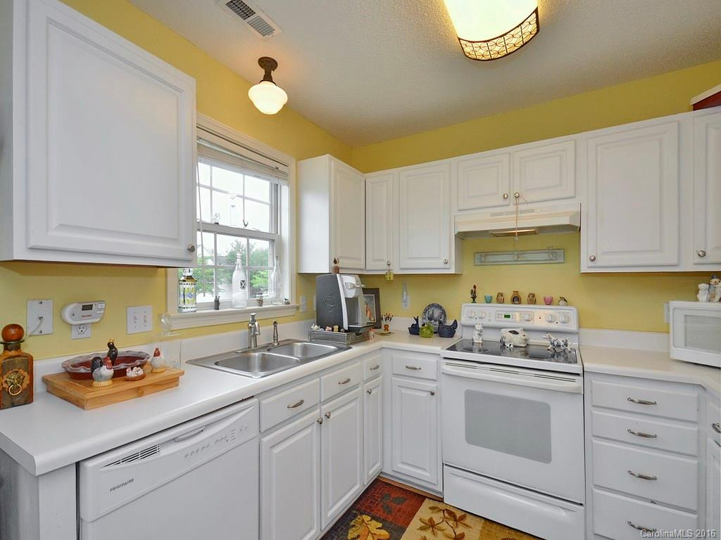 106 Hawks Nest Drive - Photo 6