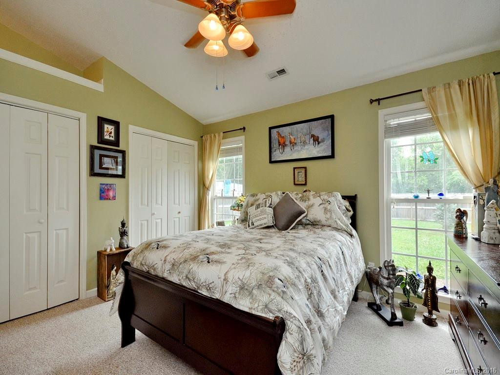 106 Hawks Nest Drive - Photo 7