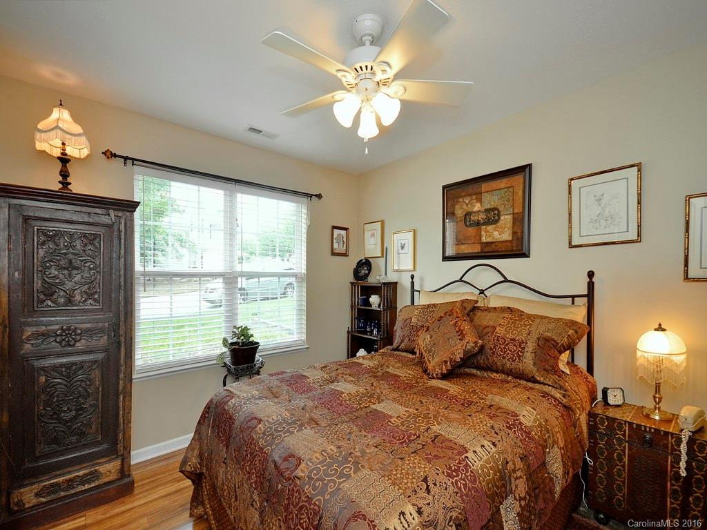 316 Wiltshire Circle #316 - Photo 11