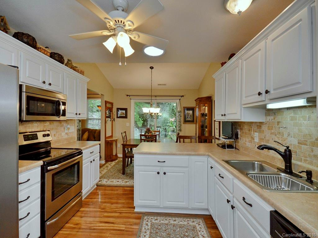 316 Wiltshire Circle #316 - Photo 6