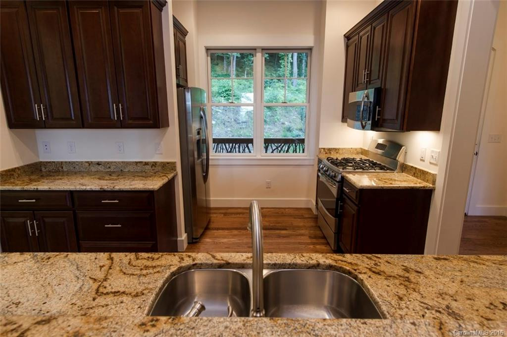 897 St. Andrews Road - Photo 4