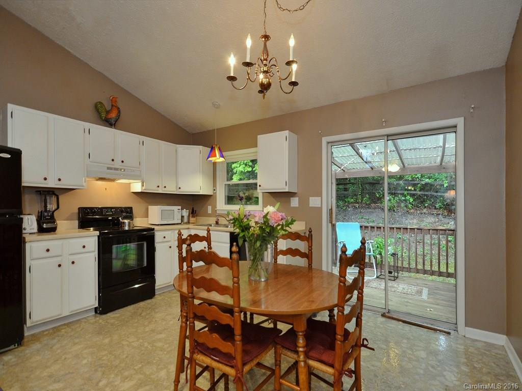 22 Harmon Circle - Photo 4