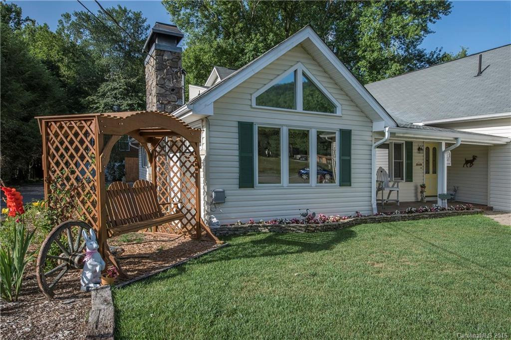 1075 Moody Farm Road - Photo 2