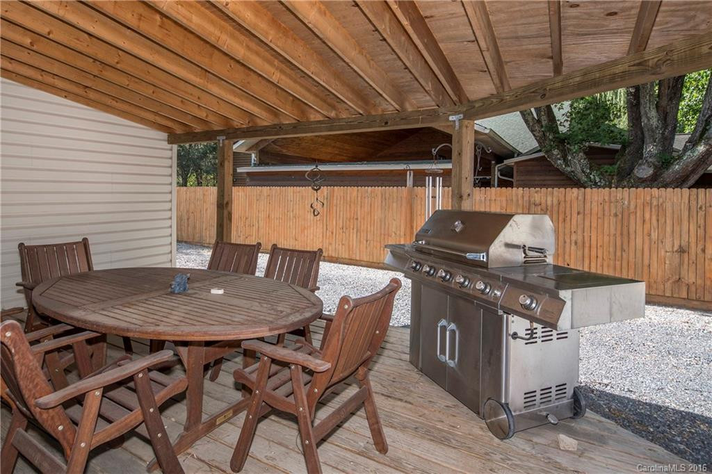 1075 Moody Farm Road - Photo 5