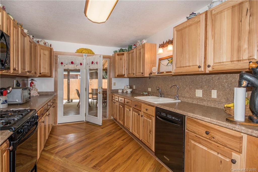 1075 Moody Farm Road - Photo 10