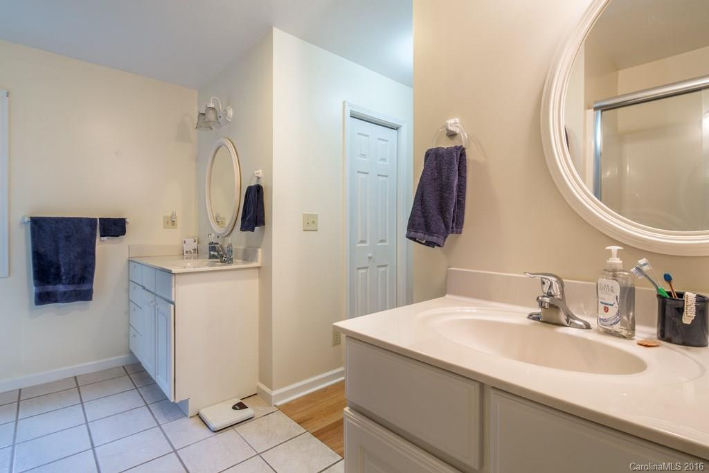 56 Joree Lane - Photo 12