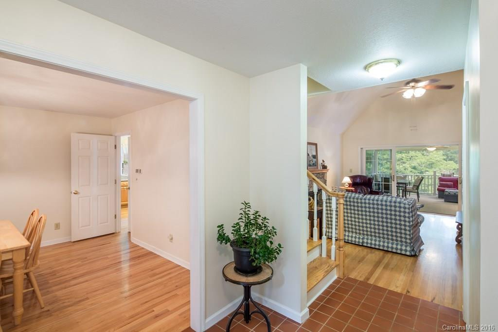 56 Joree Lane - Photo 8