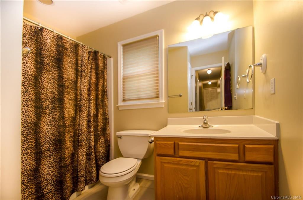 11 Whispering Oaks Court - Photo 20