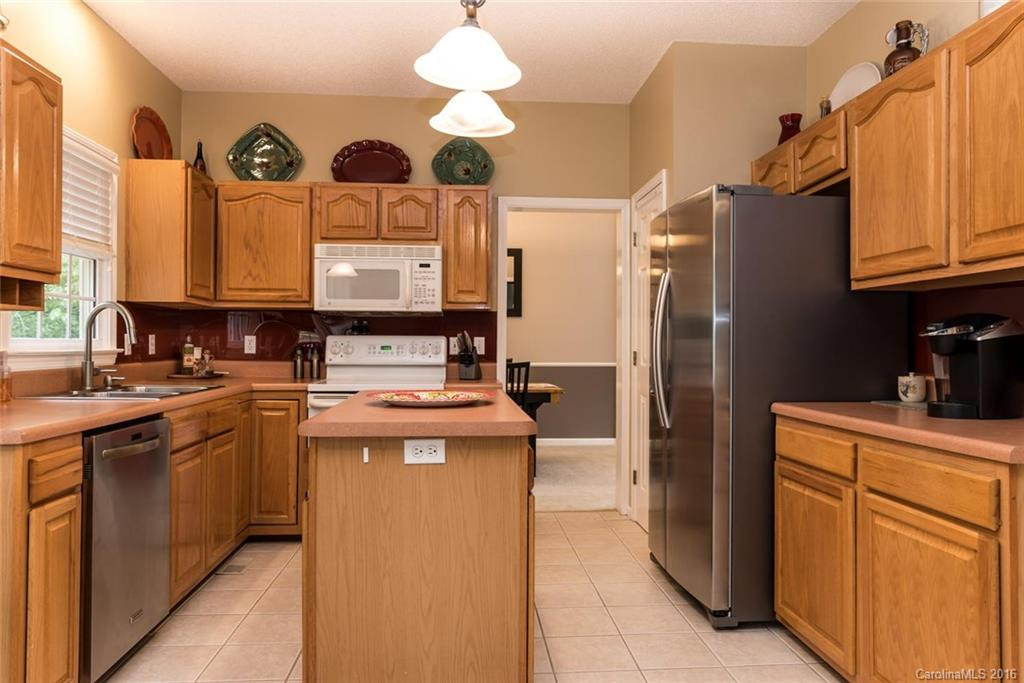 11 Whispering Oaks Court - Photo 9