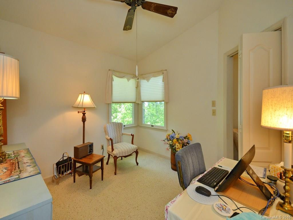 1 Governors Drive - Photo 15
