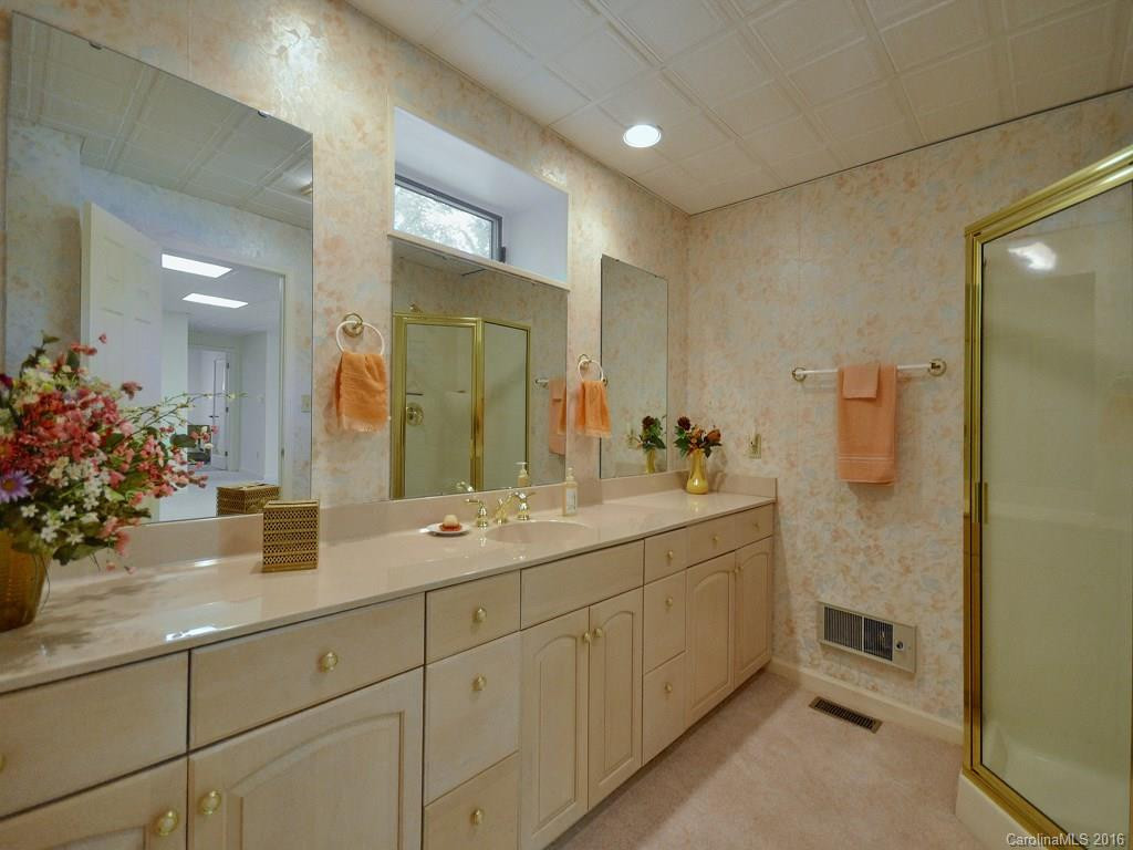 1 Governors Drive - Photo 19