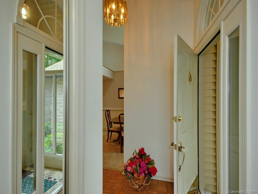 1 Governors Drive - Photo 3
