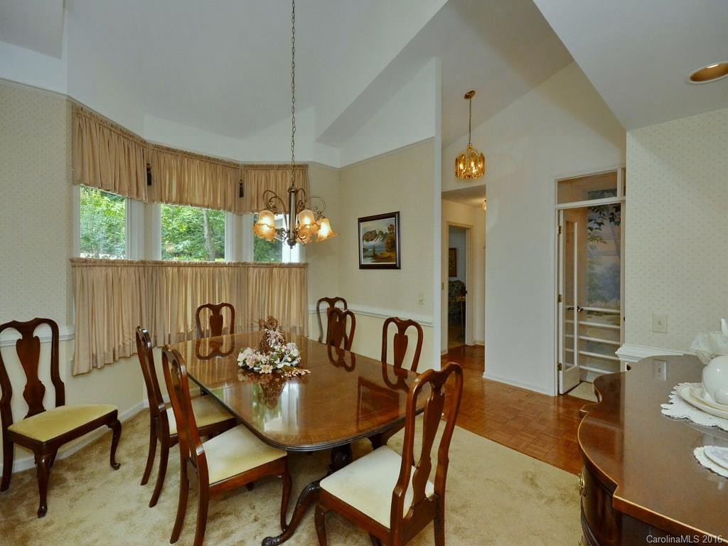 1 Governors Drive - Photo 7