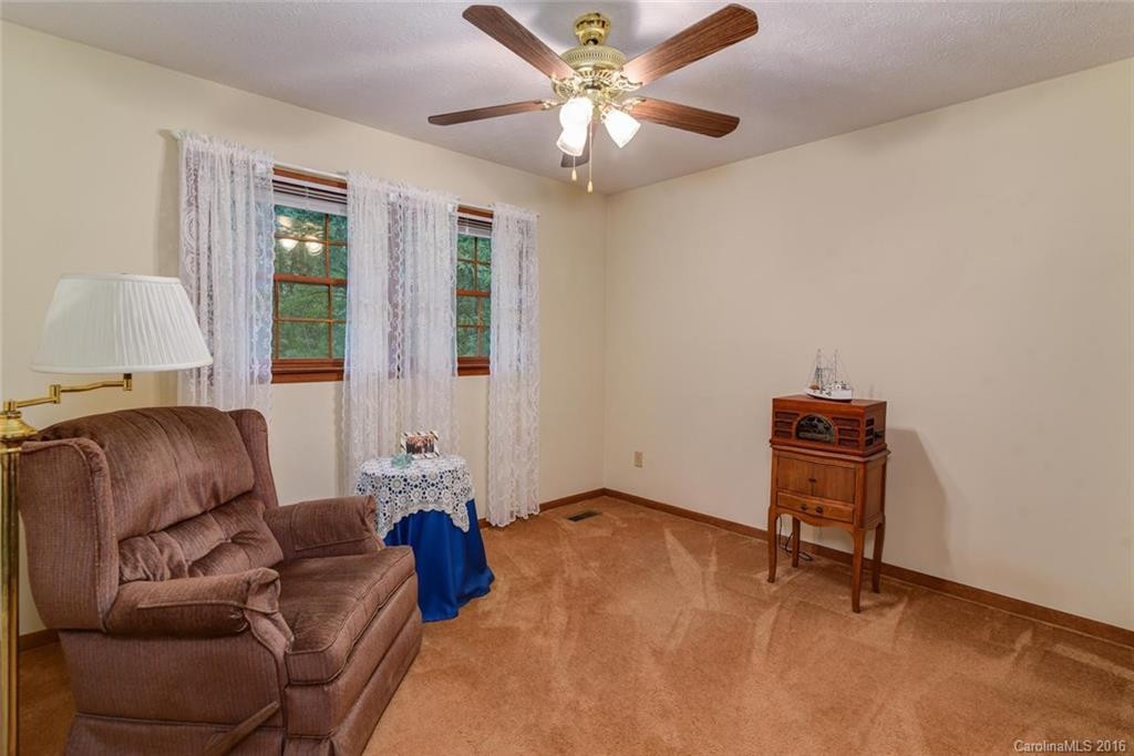 10 Maybury Court #69 - Photo 15