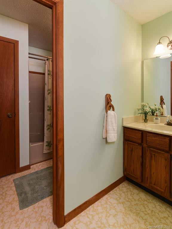 10 Maybury Court #69 - Photo 17