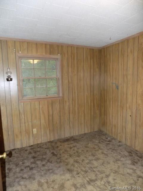 6241 Bostic Sunshine Highway - Photo 12