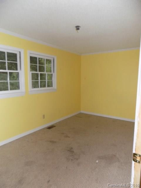 6241 Bostic Sunshine Highway - Photo 14