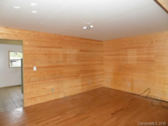 6241 Bostic Sunshine Highway - Photo 6